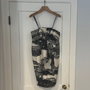 Vera Wang Black and Cream Patterned Dress